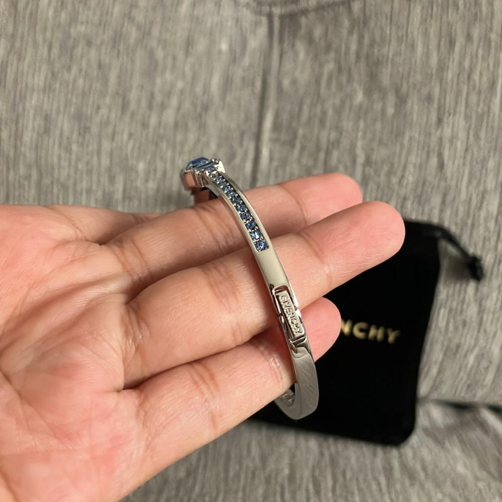 Givenchy bracelet - Picture 5 of 13